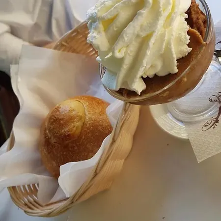 Alojamento de Acomodação e Pequeno-almoço Giro Nel 2*